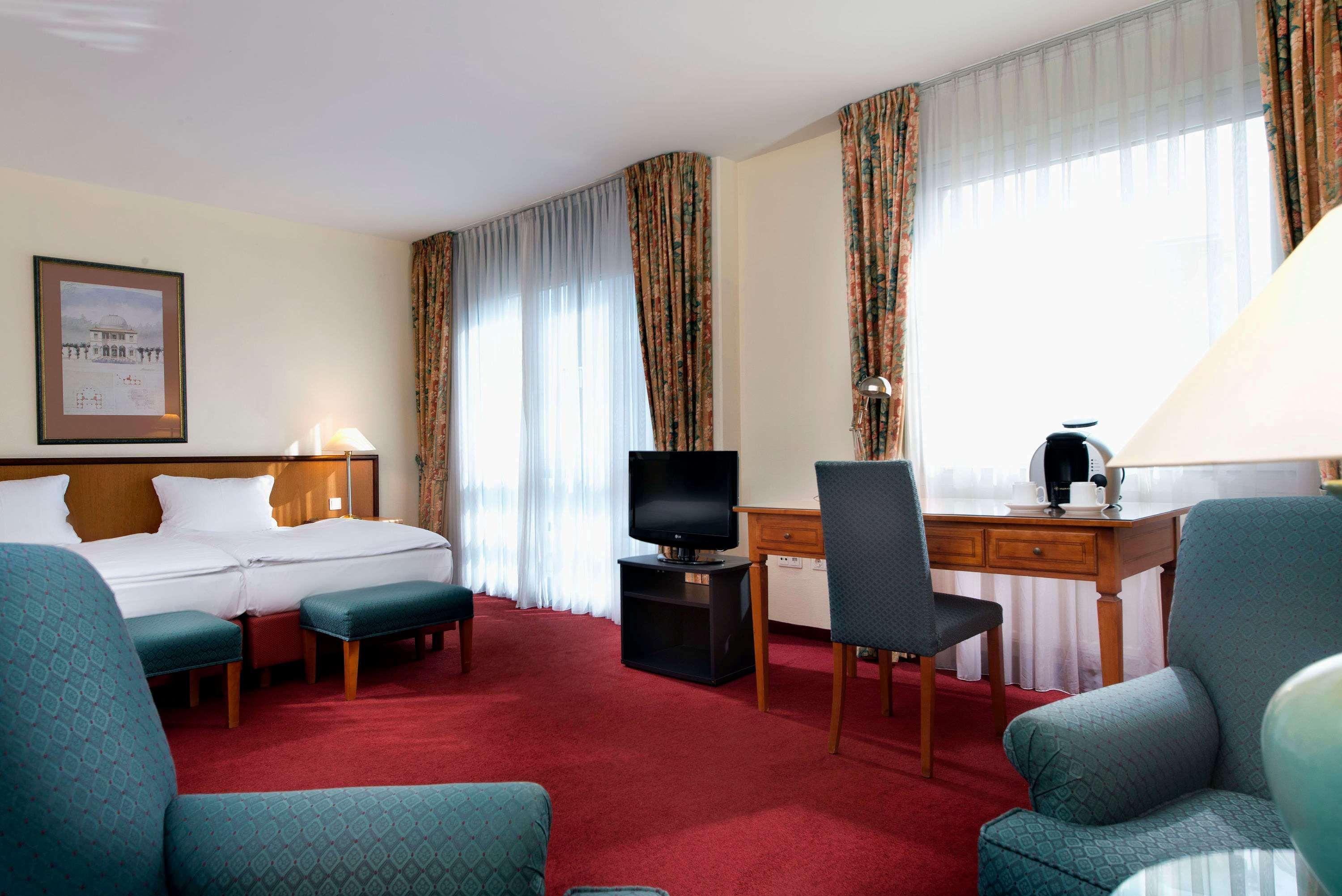 Wyndham Garden Berlin Hotel 4*